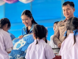 20241217070020.jpg - มอบผ้าห่มกันหนาวให้กับนักเรียนโรงเรียนบ้านเวียงแหงทุกคน | https://banwianghaeng.ac.th/